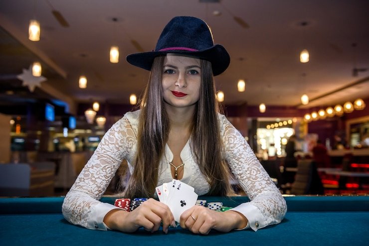 nexus88 live-dealer blackjack table displayed on a mobile phone screen with live stream and betting controls